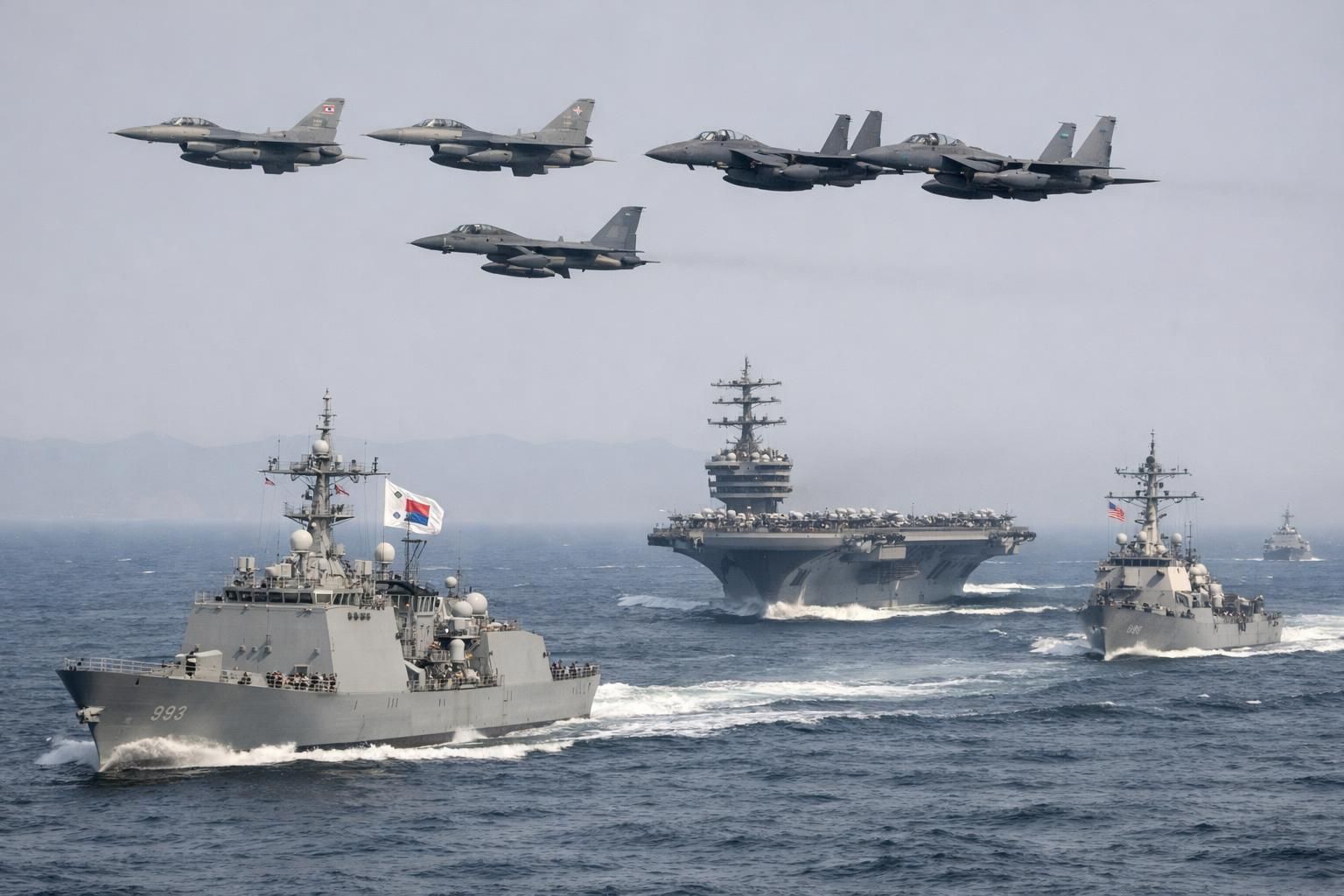 서울과 워싱턴이 공군과 해군이 참여하는 합동 군사훈련을 실시하여 양국 군사 협력과 안보 강화에 기여합니다.